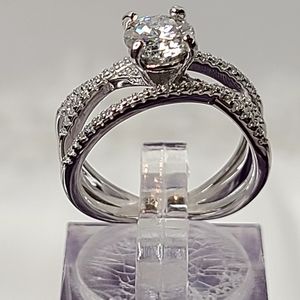 Moissanite 1 carat Intertwined Band Ring